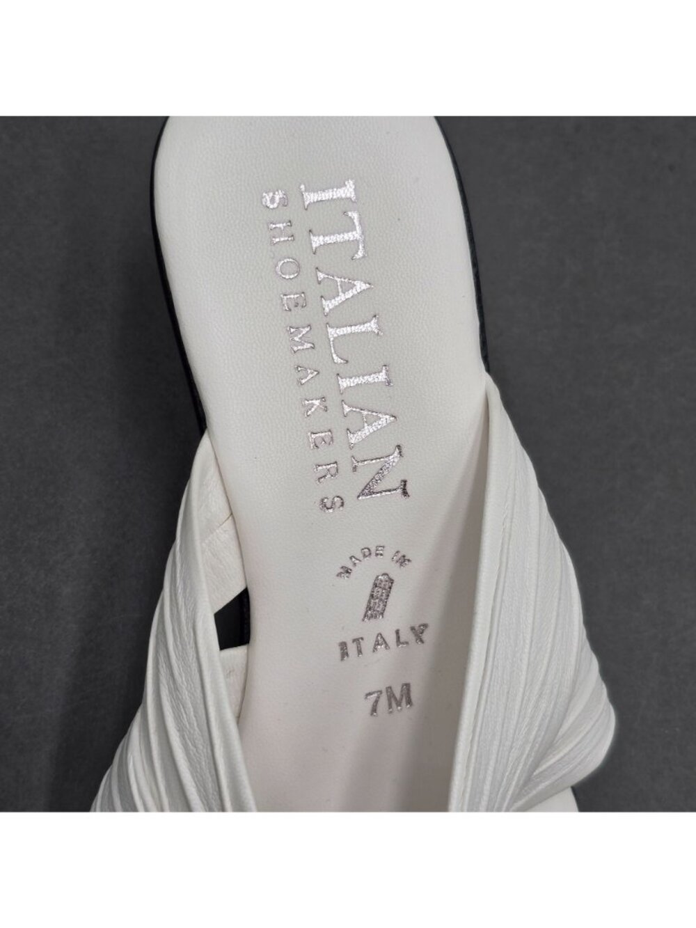 Italian Shoemakers Wedge Sandals Size 7 White Metallic Ring Detail Slides - Picture 7 of 10